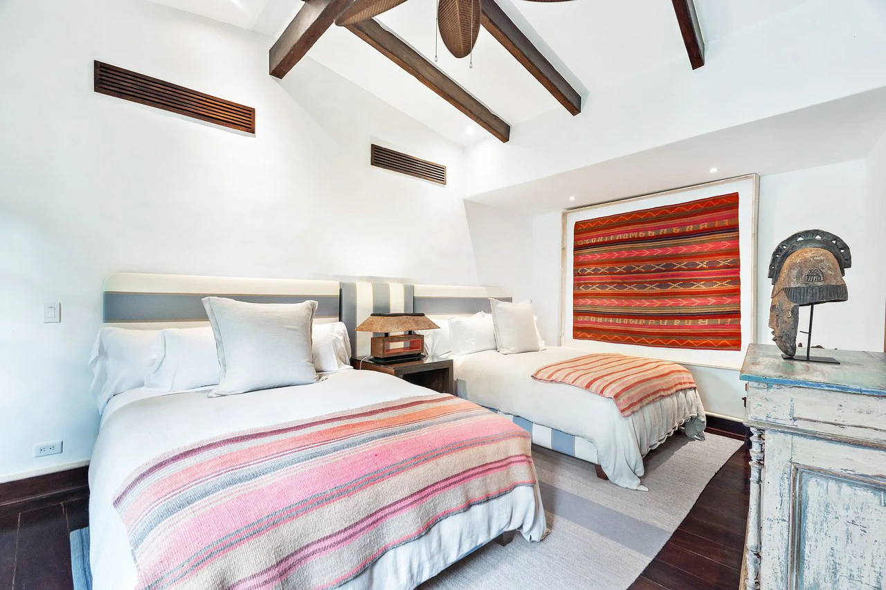 27 Cartagena: Unique Luxury Beachfront Home - Gallery image 42