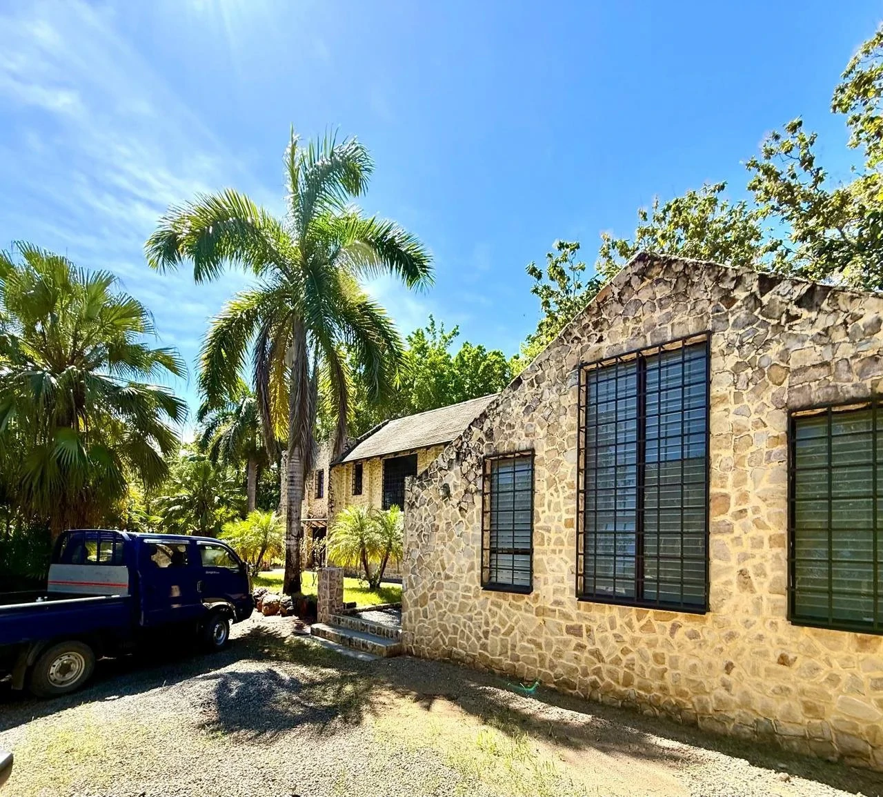 STONE CASTLE: $622,000 USD Your very own "Private Stone Castle" in Costa Rica's Blue Zone. - Gallery image 30