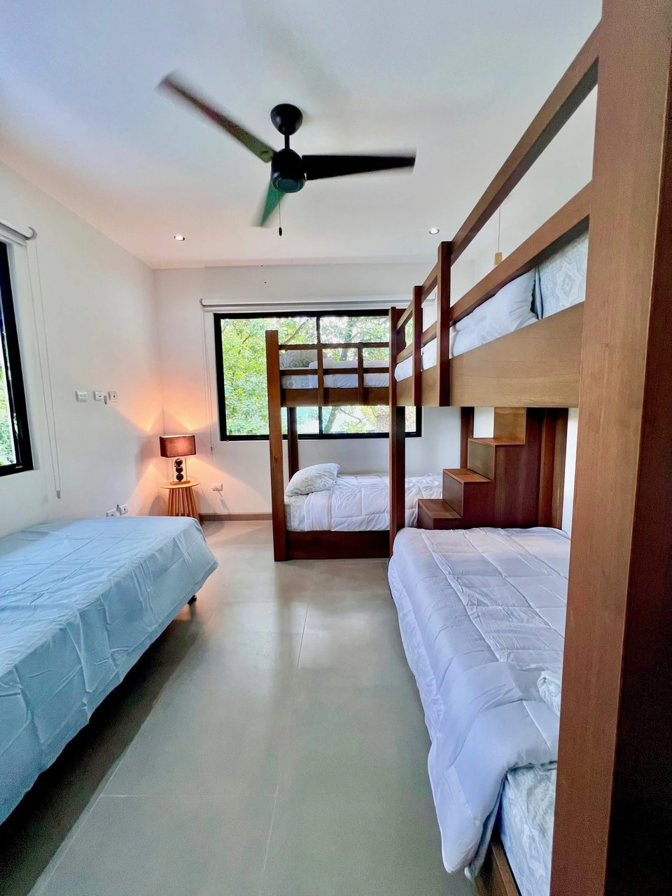 0.17 ACRES – 3 Bedrooms, Brand New Luxury Home in Uvita, Minutes From Beaches and Services, Wooded Lot, Year Round Stream, Private And Fully Furnished, Ready to Move!!! - Gallery image 21