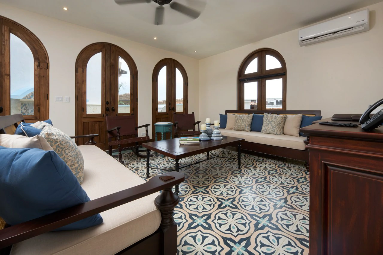7 Calle La Ronda: Elegant 3-Story Ocean View Hillside Home in Las Catalinas - Gallery image 13