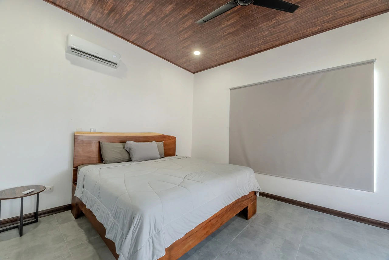 Brand New 3 Br, 2.5 Ba | Swimming Pool, High Ceilings - Gallery image 22