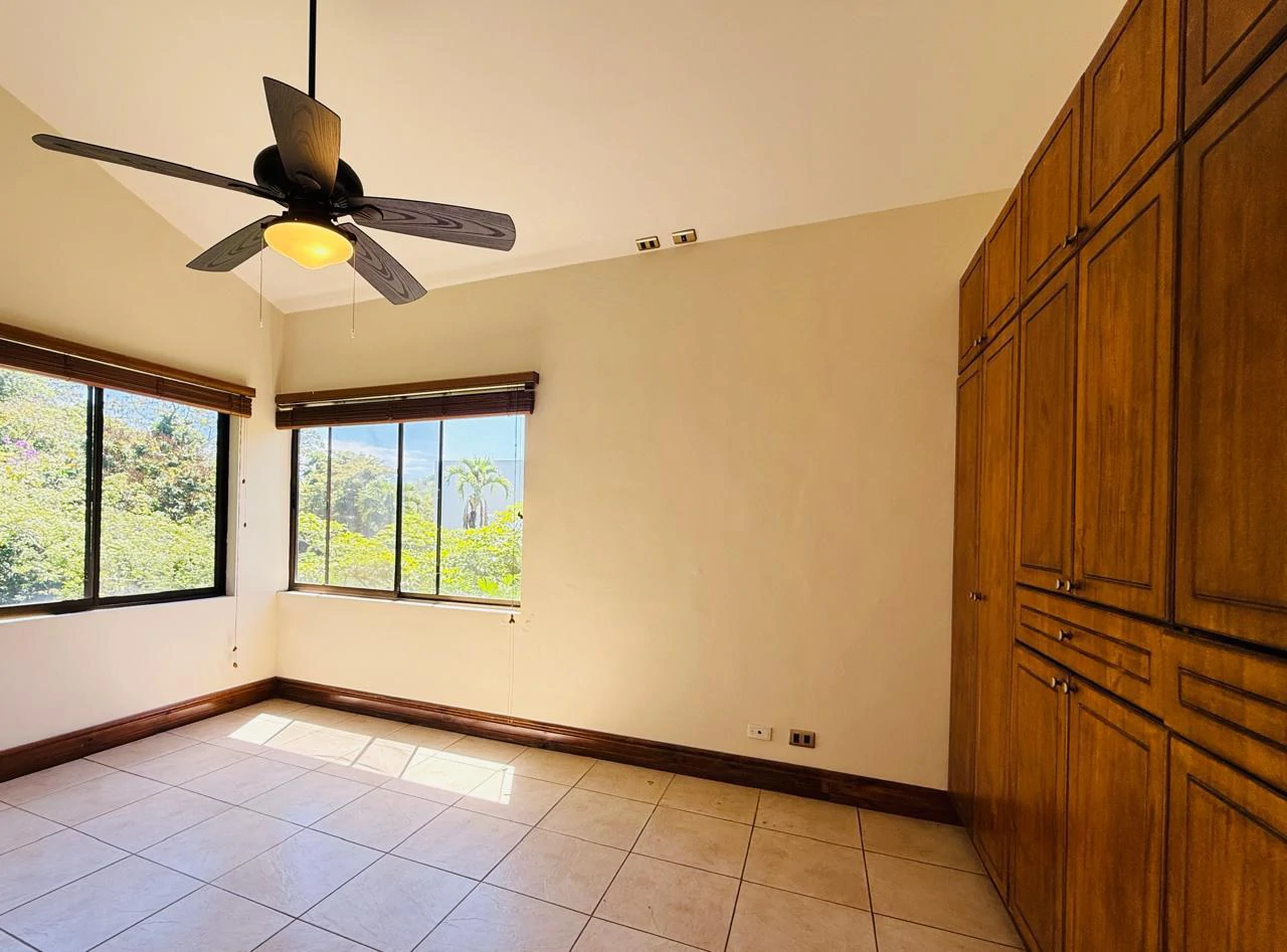 House for lease gated community 4 bedrooms Costa Rica - Gallery image 5