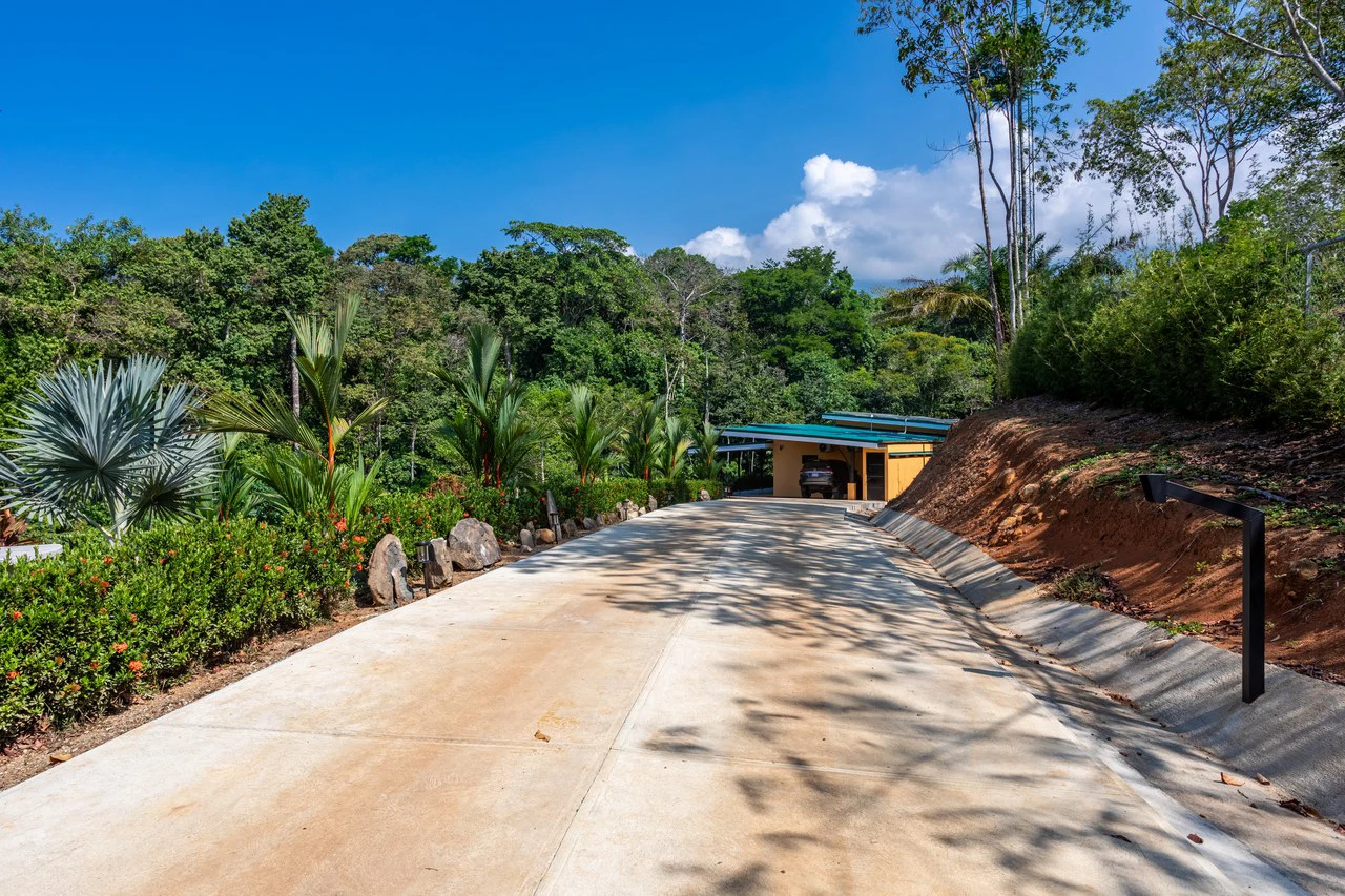 Custom Built Luxury Retreat with Guest Villas in Ojochal - Gallery image 13