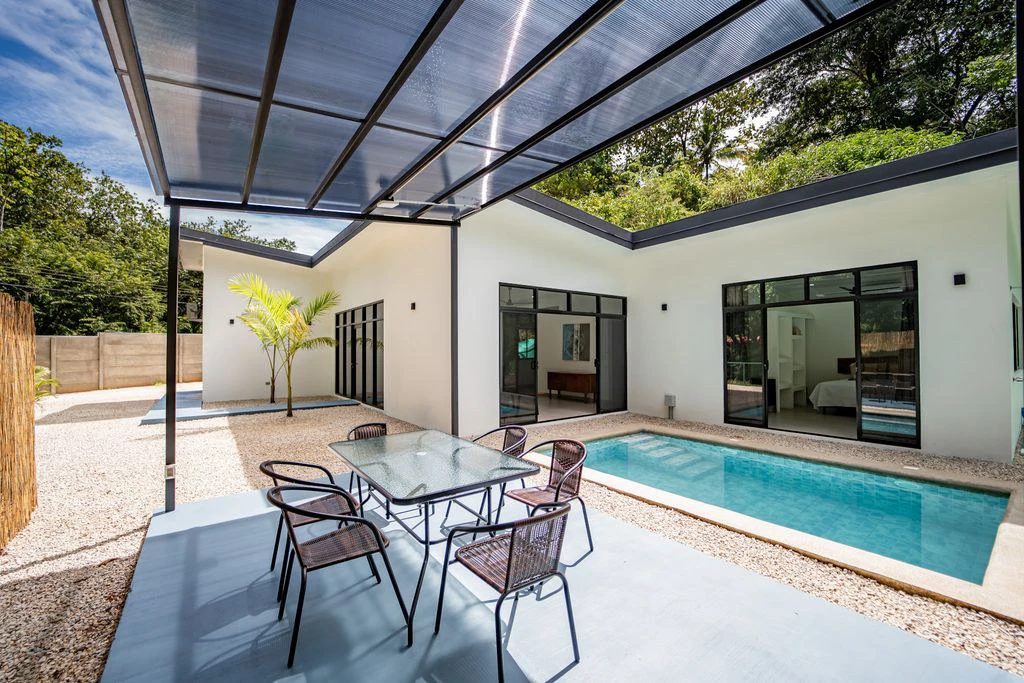 Casa Quetzal del Bosque: Turnkey Tropical Living with Income Potential – Just 5 Minutes from Carrillo Beach