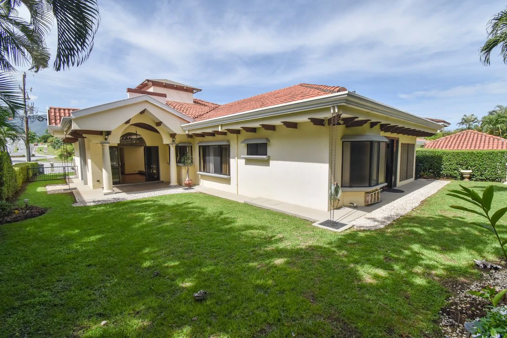 House For Sale in Pozos - Gallery image 34