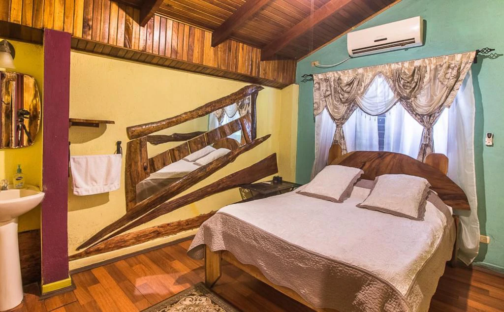 Hotel Casa Antigua: Exceptional Boutique Hotel & Prime Commercial Investment Opportunity Near Costa Rica’s Busiest Airport - Gallery image 14