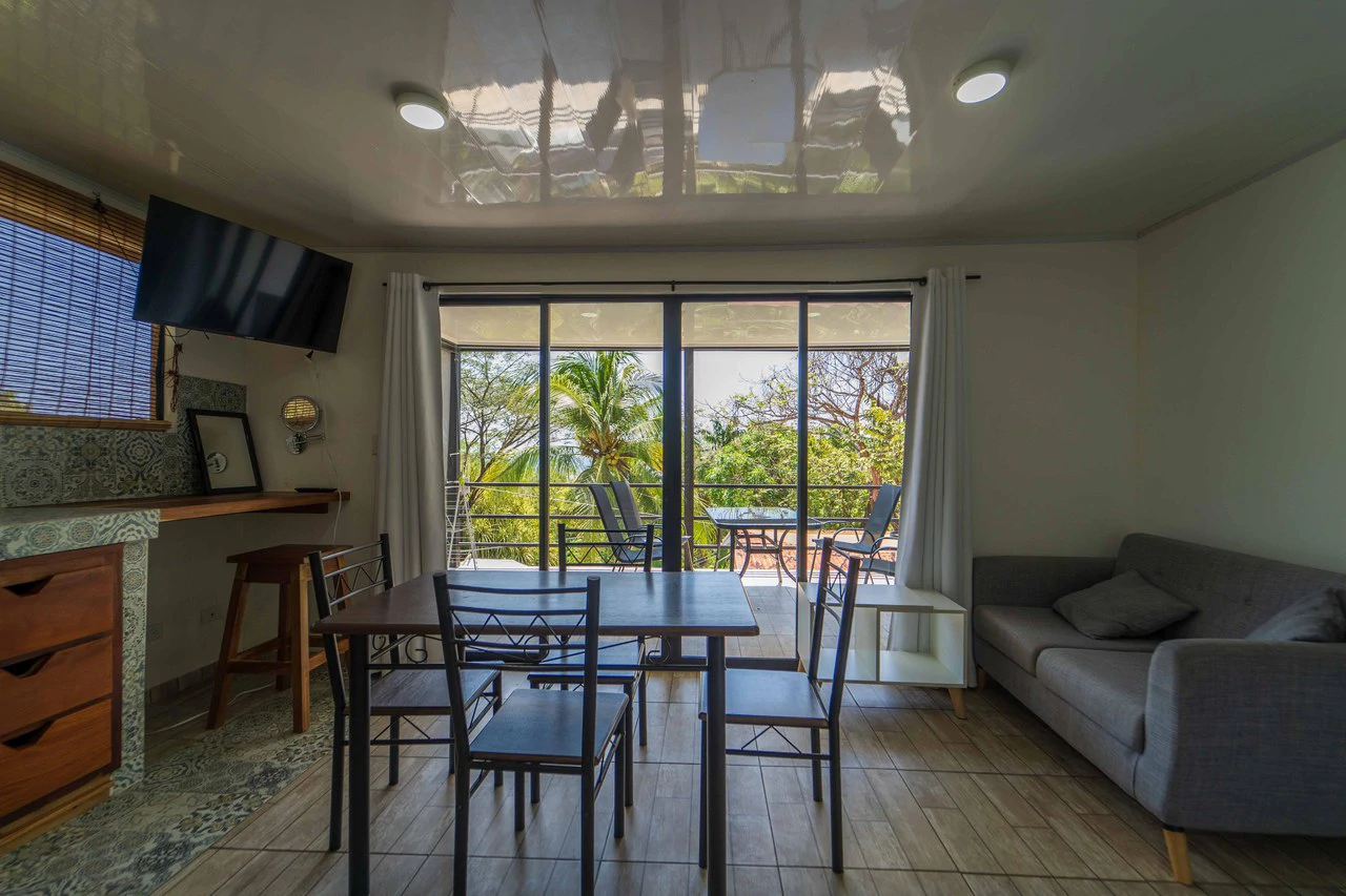 Villa Sunset Apartments: Ocean View Apts walking Distance to the Beach - photo 4