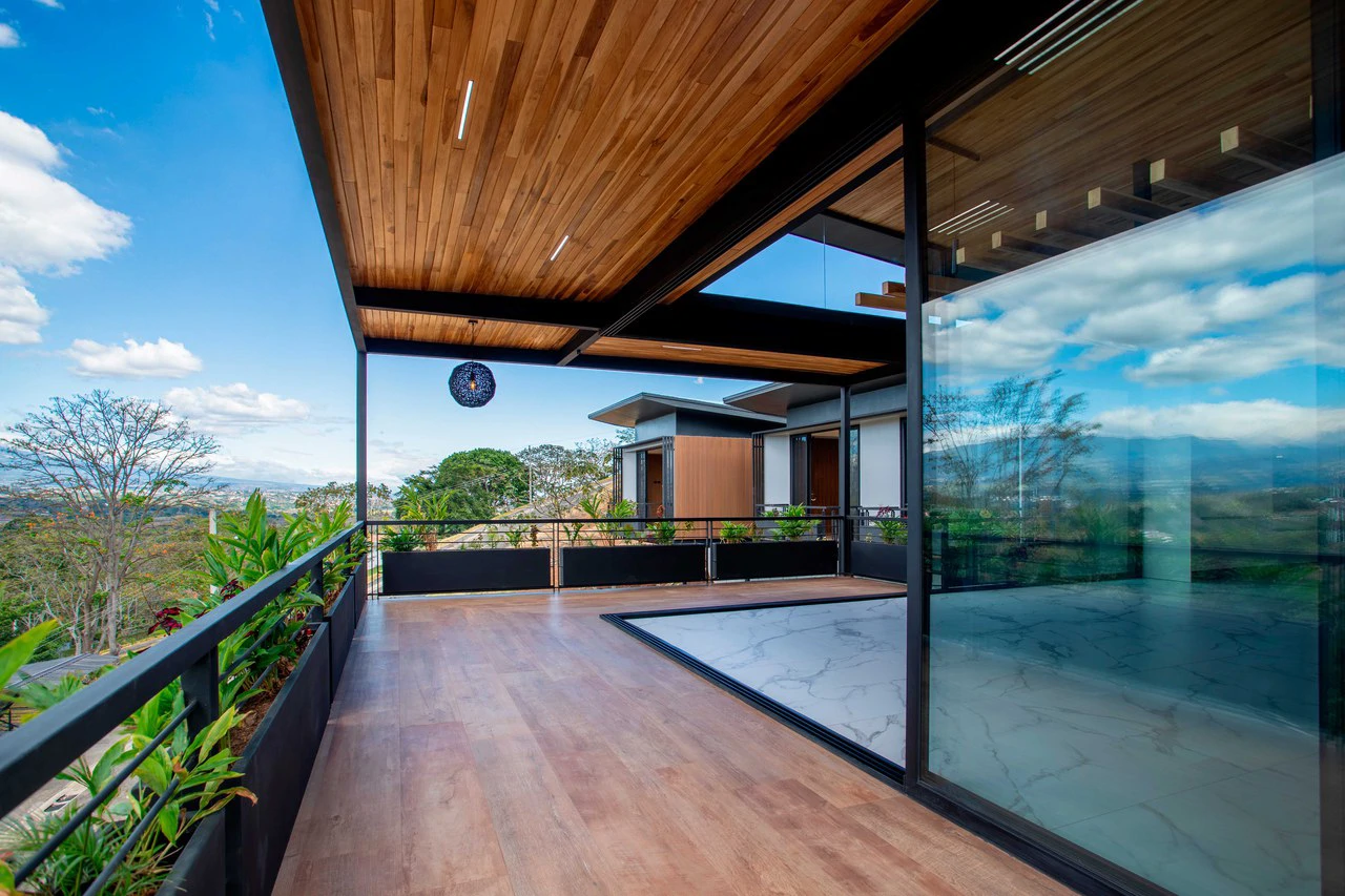 Modern Oasis Home for Sale in Naranjo - Gallery image 4
