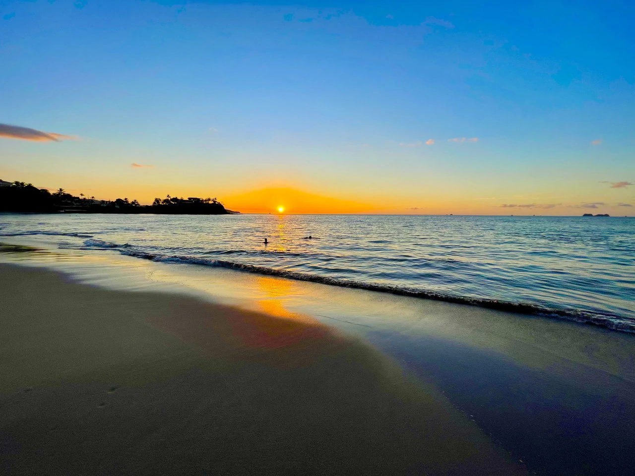 360 Splendor del Pacifico #305: Oceanview Perfection – Just Steps from the Infinity Pool - Gallery image 19