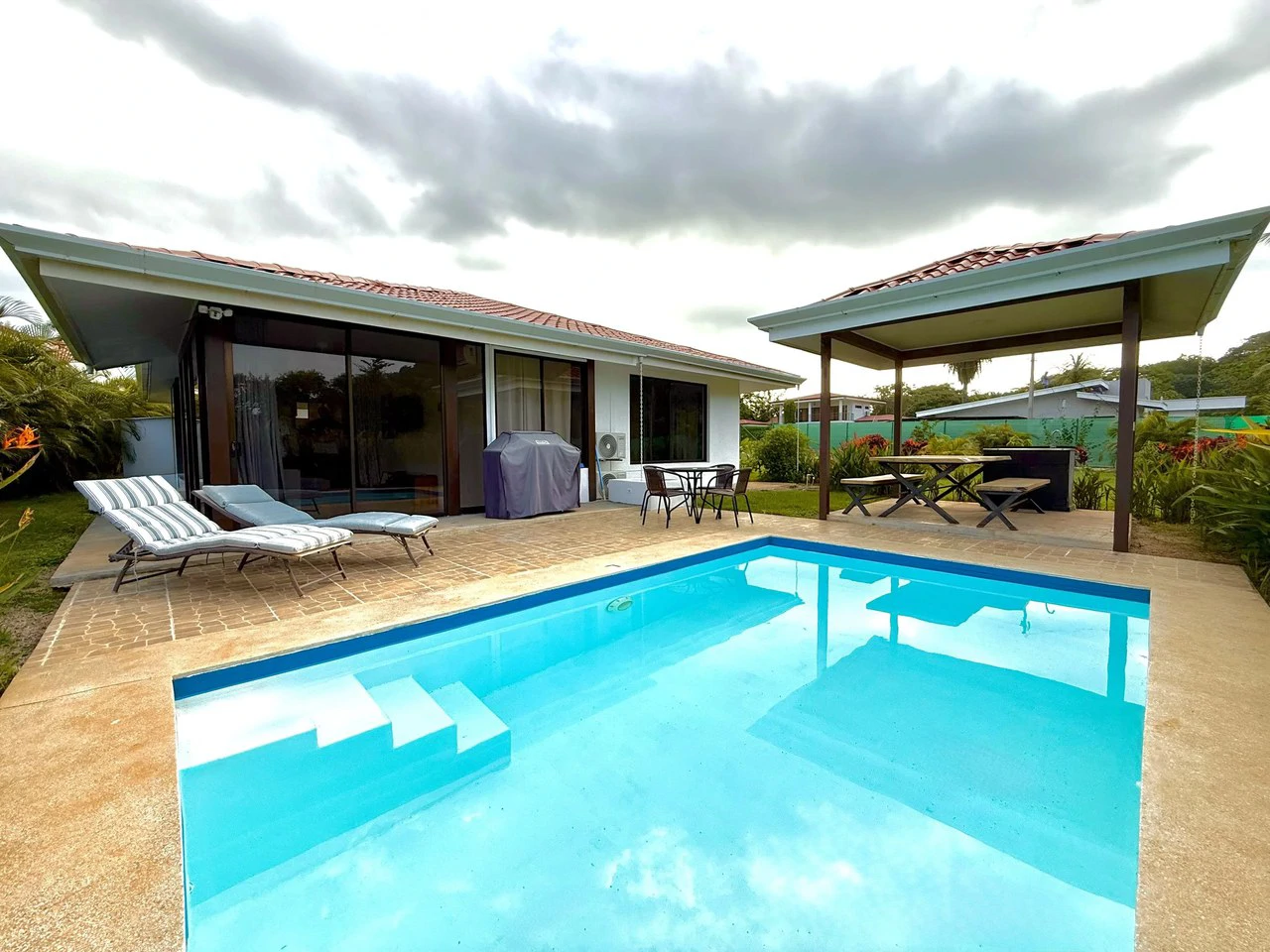 $399,000 USD VILLA HELICONIA: Villas Del Mar, (near Tango Mar Resort, beach, golf, restaurants and waterfall) - Gallery image 2