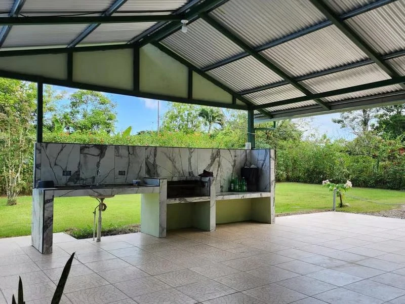 Vacational Home with Amazing Pool: Vacational Home with Amazing Pool - Gallery image 7