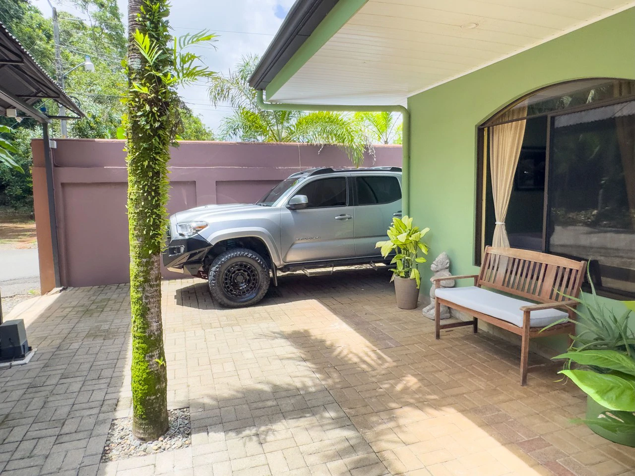 Naranjito corner lot house - photo 6