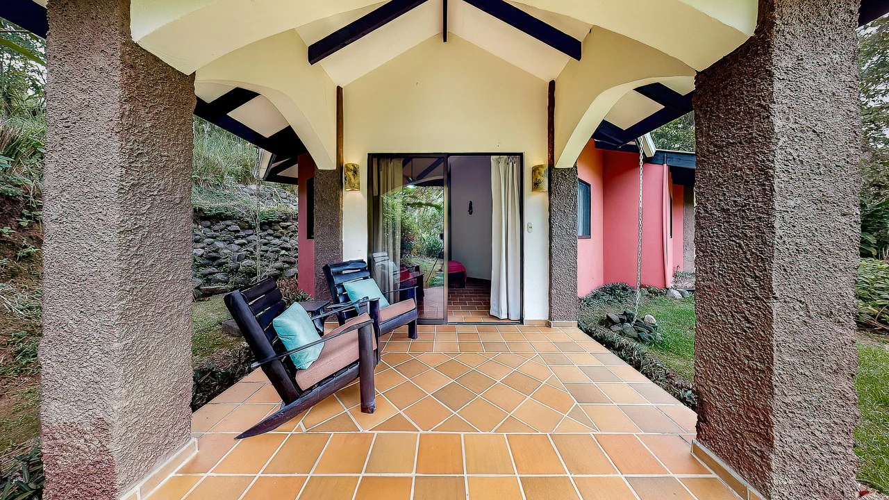 A TRANQUIL HAVEN: PRIME INVESTMENT OPPORTUNITY IN UVITA'S LUSH RIVER ENCLAVE: Mountain Hotel/Resort/Hostel For Sale in Uvita - Gallery image 43