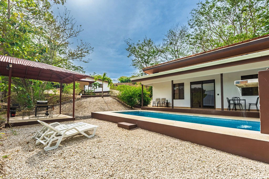 Villa Los Monos: High-Income 9-Unit Rental Property Near Playa Grande - Gallery image 84