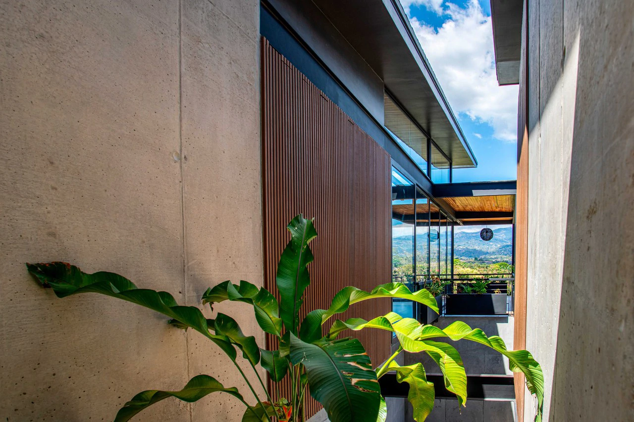 Modern Oasis Home for Sale in Naranjo - Gallery image 29