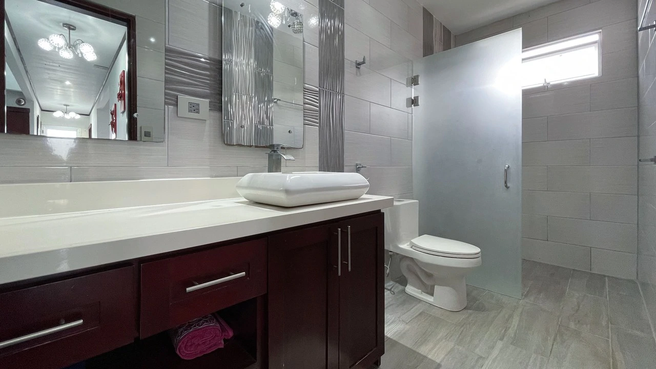Mountain House For Sale in Grecia - Gallery image 14