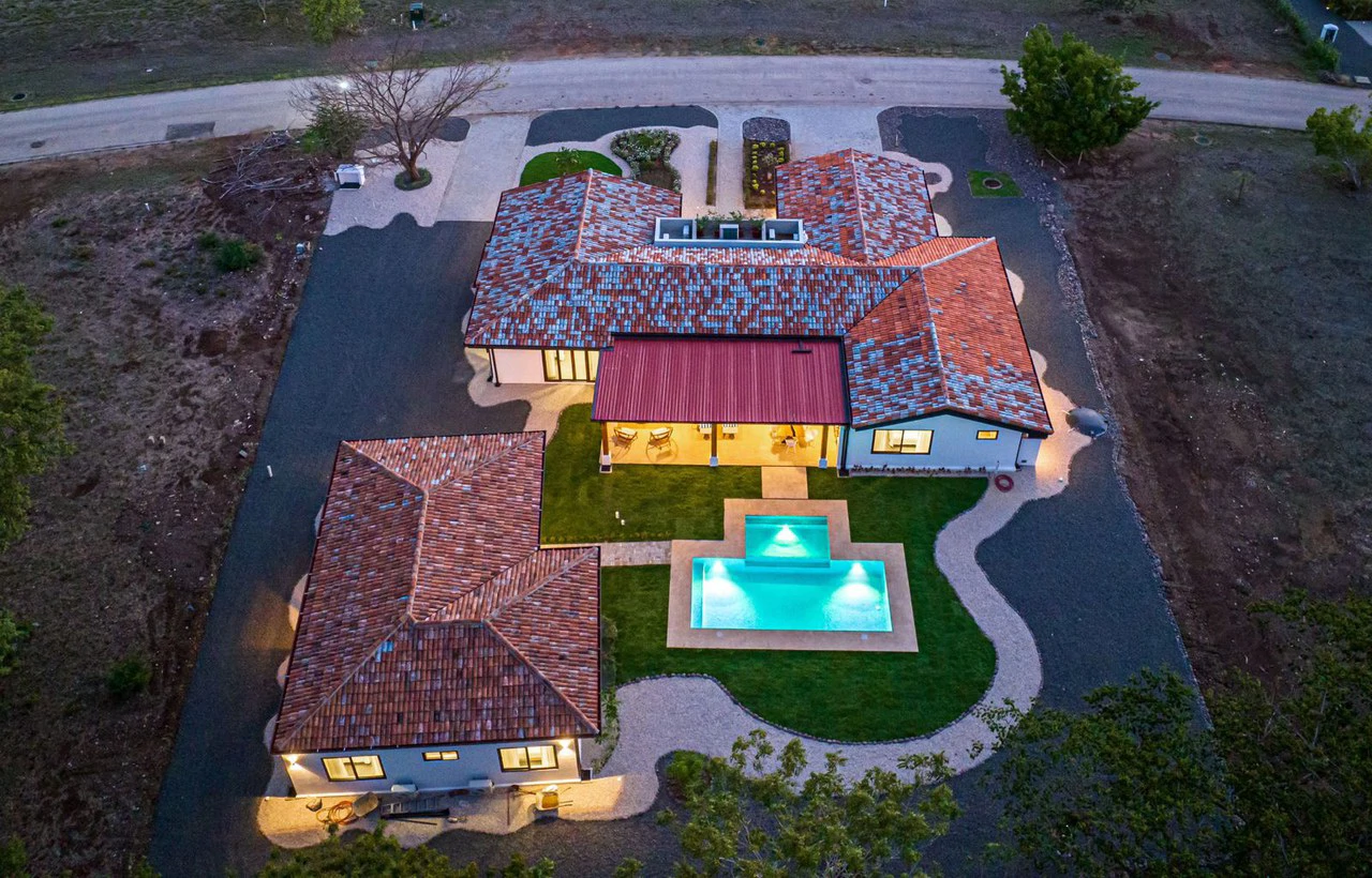 Near the Coast House For Sale in Hacienda Pinilla - Gallery image 3