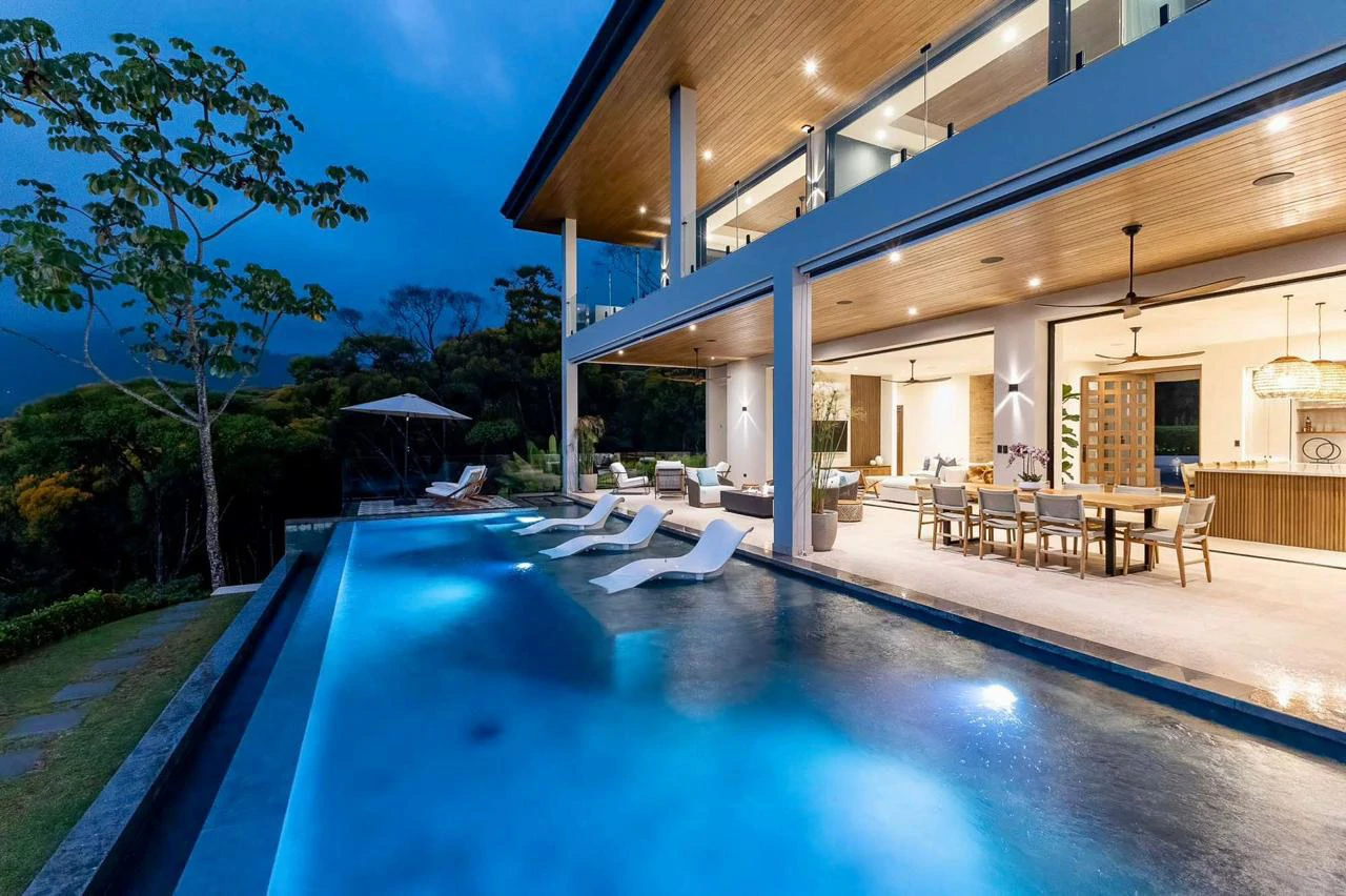 Luxurious 5 Bedroom Coastal Estate Dominical - Gallery image 39
