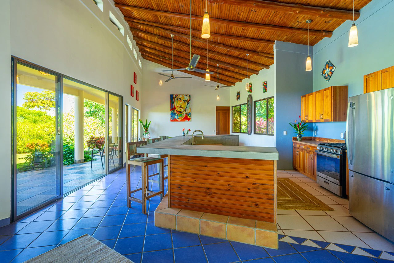 Casa Única -: Ocean View Oasis with Commercial Potential in the Heart of Uvita - Gallery image 27