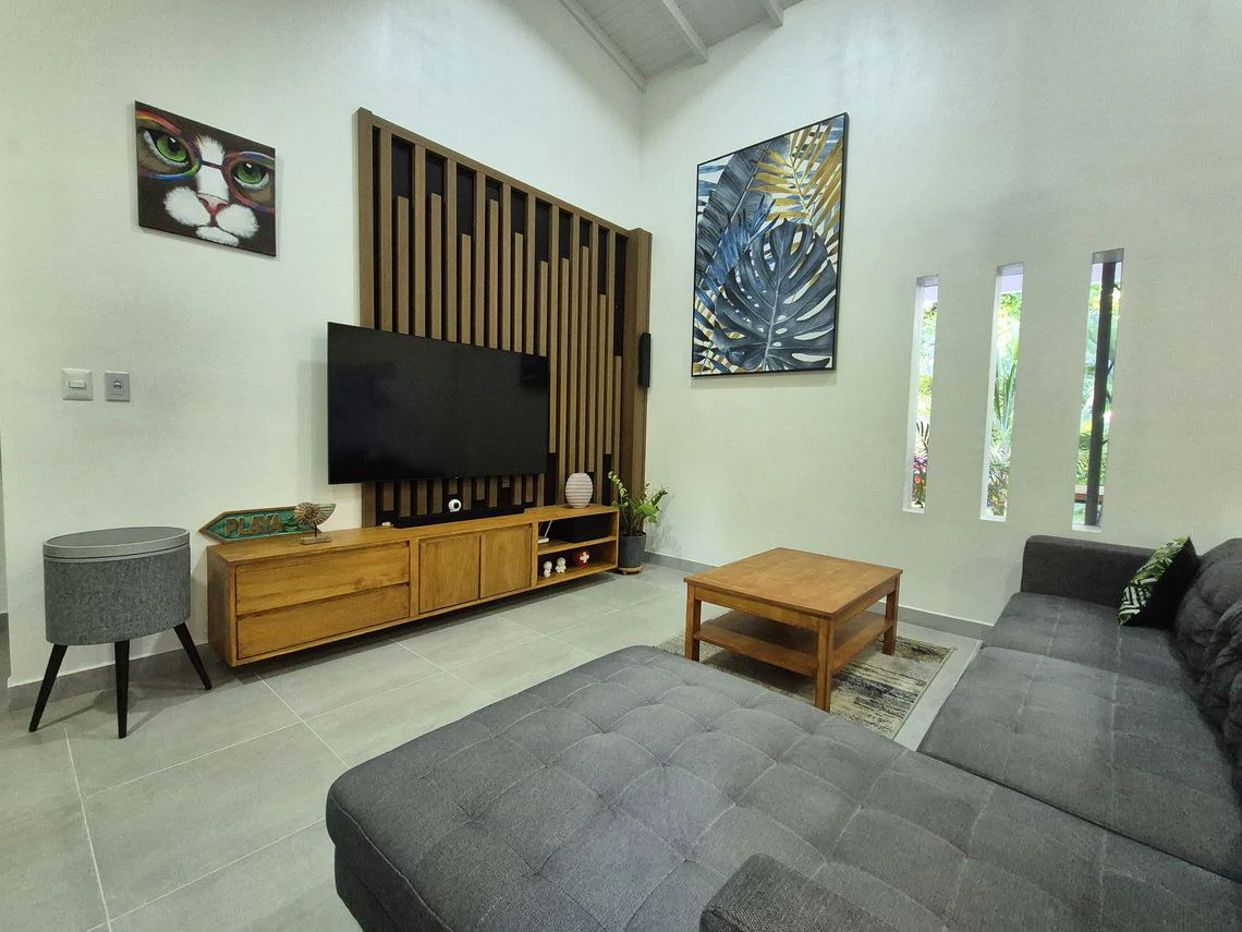 Casa Del Rio: Under Contract | Elegant Contemporary Tropical Home with Pool and Peaceful River Setting, Minutes from Sámara - Gallery image 17