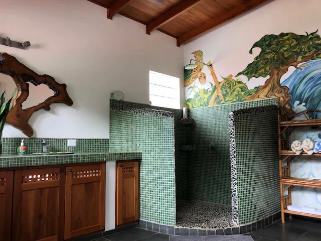 0.1 ACRES – 6 Bedroom Home with Pool In Main Street Dominical, PRIVILEGED LOCATION, WALK TO THE BEACH!!!: Near the Coast House For Sale in Dominical - Gallery image 20
