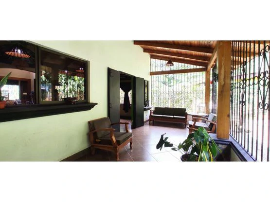 House For Sale in Jacó - Gallery image 8