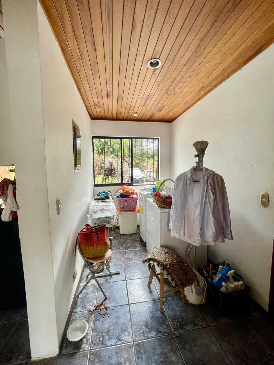 House to Remodel with 1,700 sq m of Land in Pozos, Santa Ana - Gallery image 28