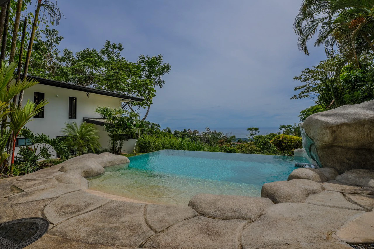 Casa La Roca, Whale's Tail 3 Bedroom Home In Uvita!: Mountain House For Sale in Uvita - Gallery image 15