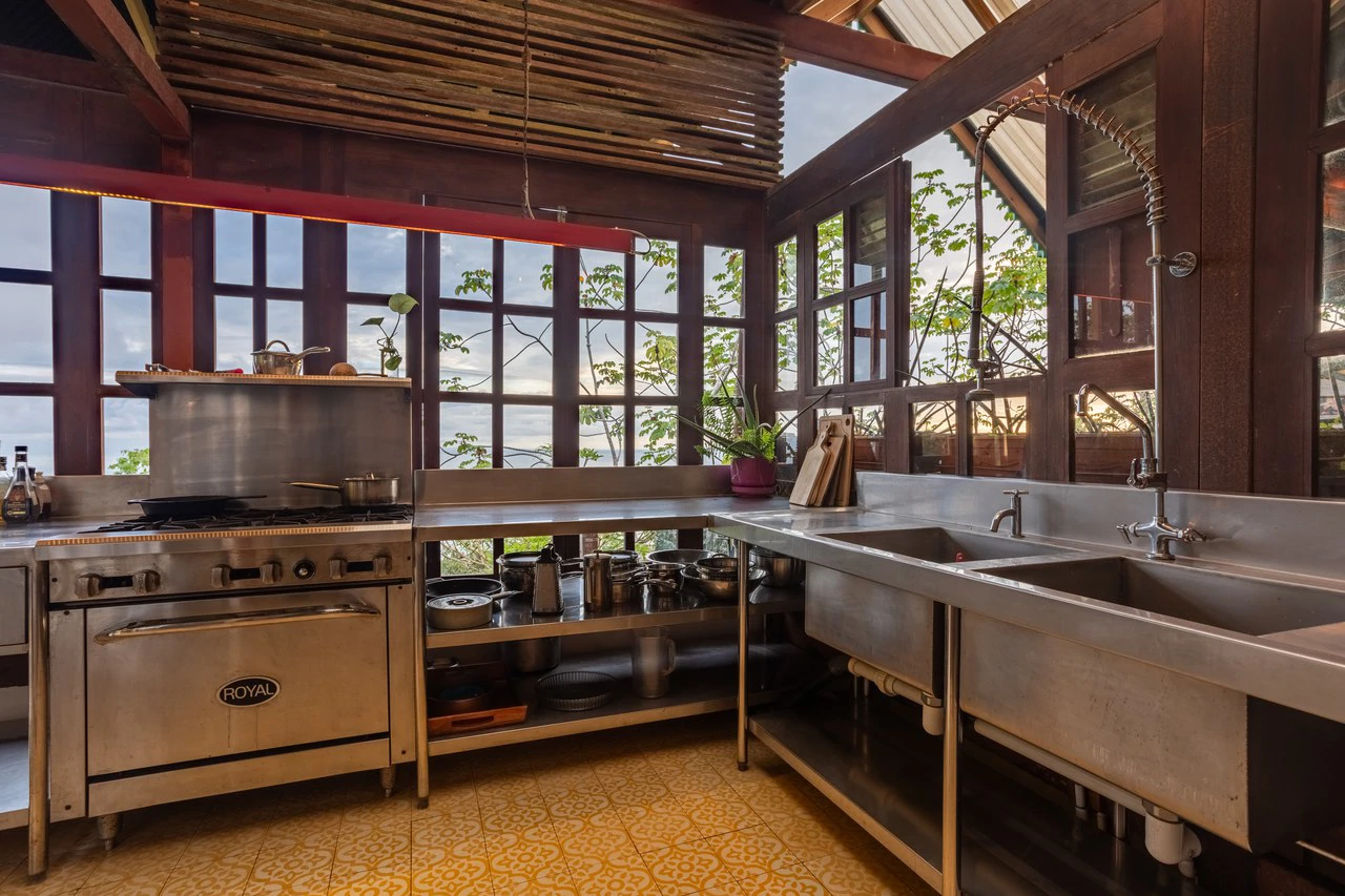 Ocean View Clean Energy Home in the Heart of Escaleras Dominical - Gallery image 15