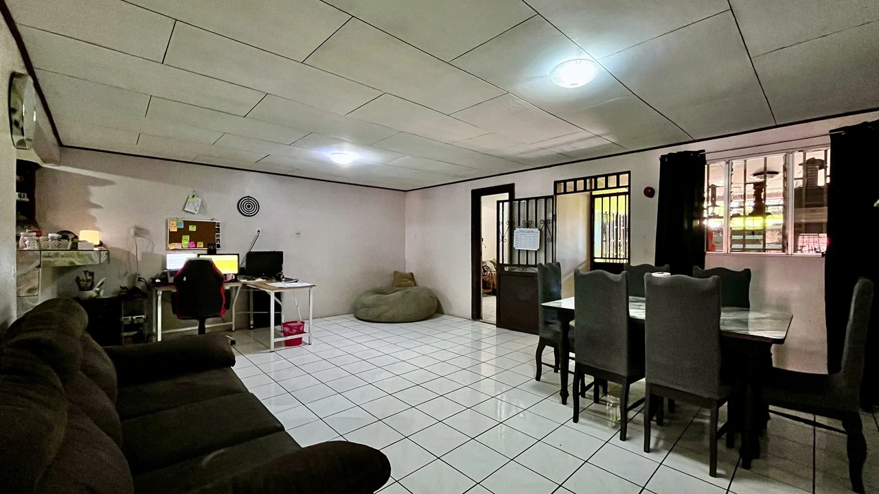 FOR SALE: 2,152 SQFT HOME IN BARRIO UNESCO, PEREZ ZELEDON: PRIME LOCATION 3 MINUTES FROM DOWNTOWN - Gallery image 11