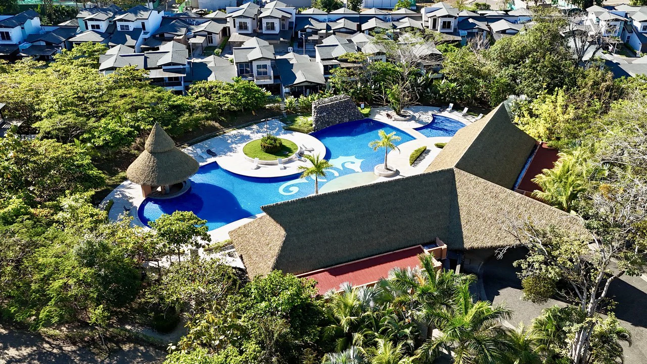 Unique Oversized Lot Home in Ciudad del Mar with 4 Covered Parking - Gallery image 33