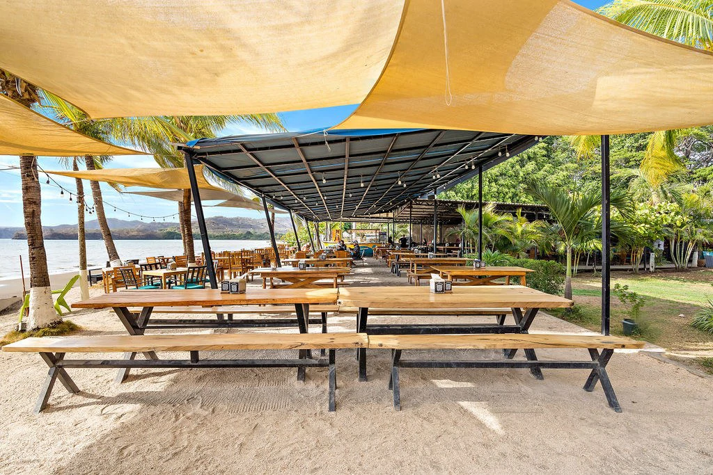 Beachfront Restaurant: Titled Beachfront Land Included in Sale!  Great Business Opportunity! - Gallery image 7