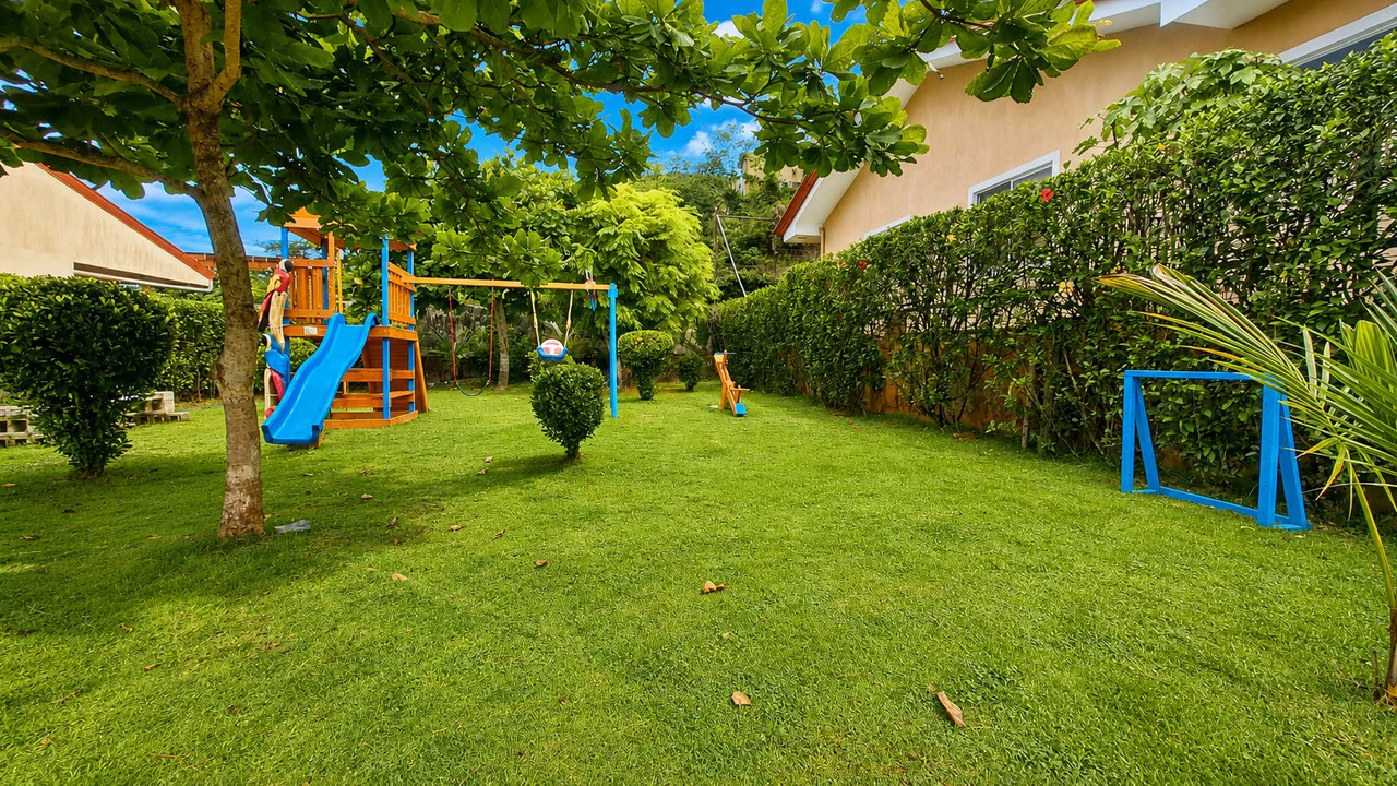 Modern Jacó 3-BR Home with Private Pool in Gated Community - Gallery image 34