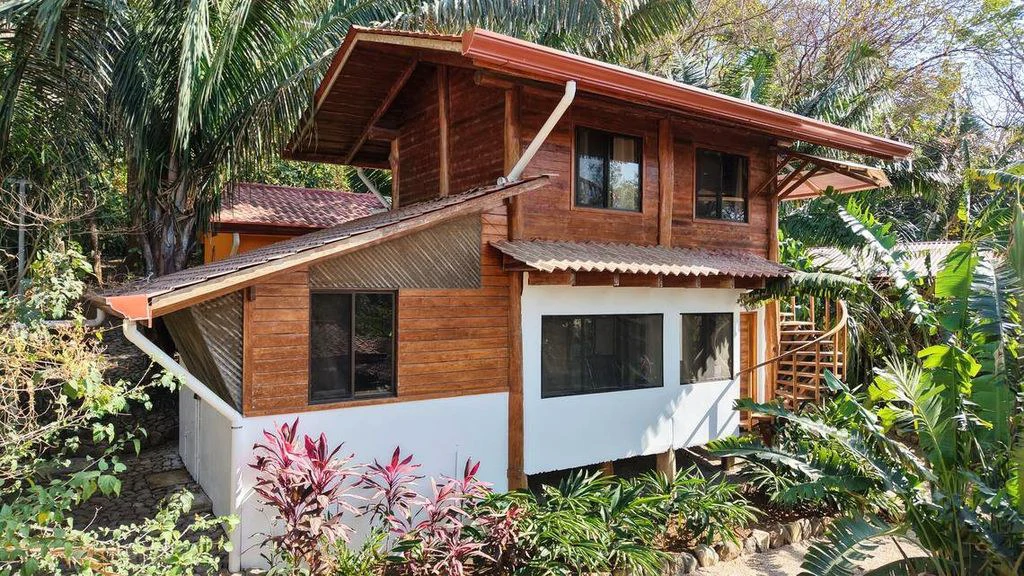 Casa Jungle Tree: PRICE DROP - Tropical Living with Pool, Expansion & Vehicle Included – Ready to enjoy the Pura Vida Lifestyle! - Gallery image 2