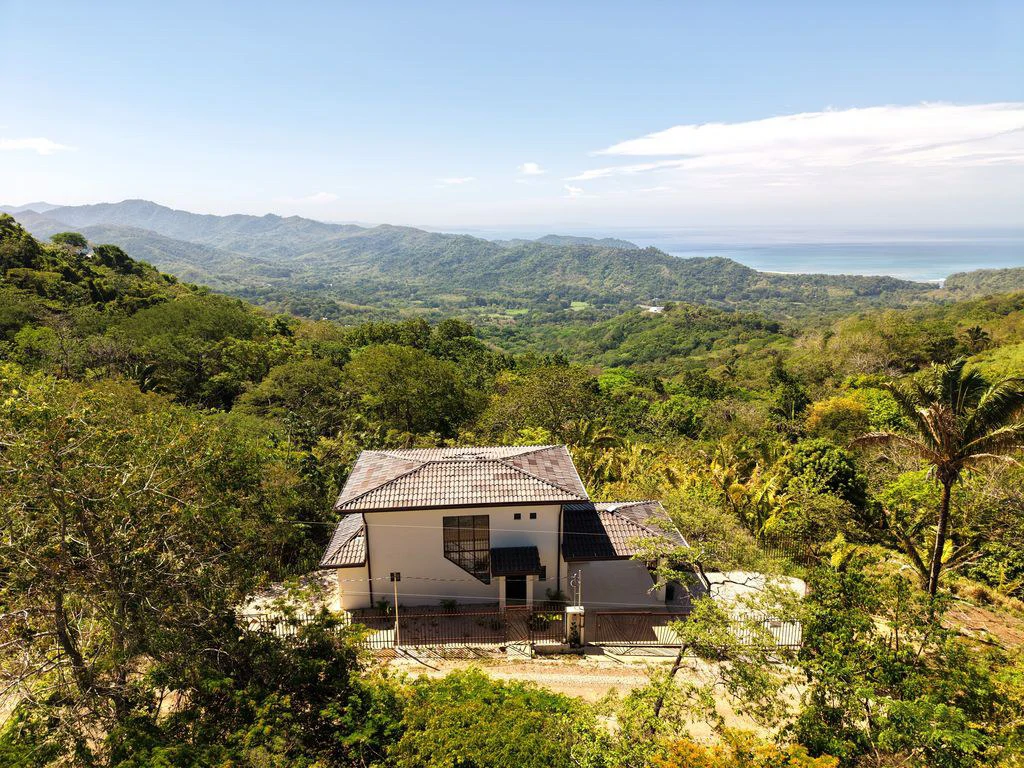 Casa Las Brisas: Ocean View Home with Great Potential Near Playa Carrillo