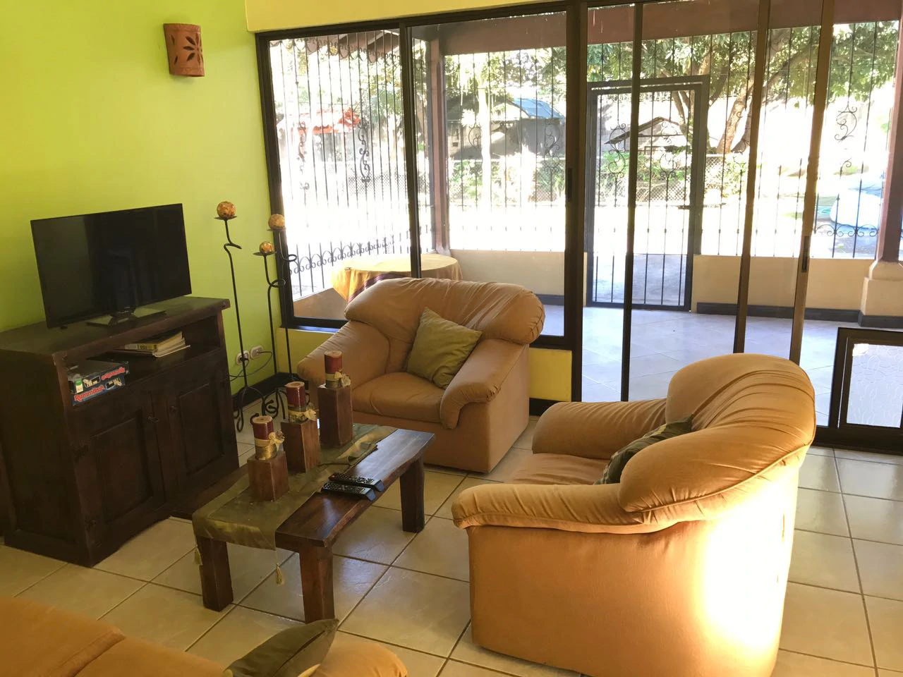 LUXURY HOUSE FOR SALE AND RENT IN LIBERIA: Beautiful luxury home in Liberia, Barrio La Cruz, in excellent location, very safe and quiet - Gallery image 13