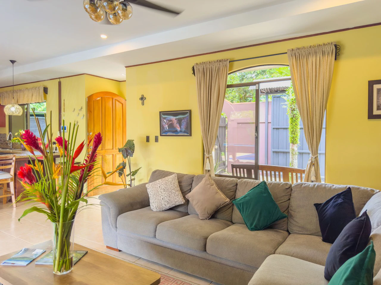 Naranjito corner lot house - photo 9