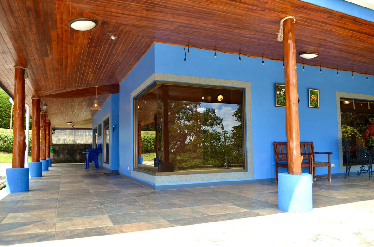 Property for sale with the 3 houses in San Rafael - Gallery image 29