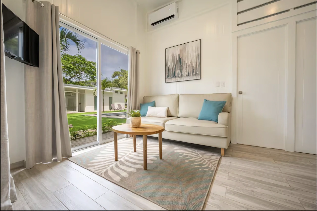 Jardin Escondido: Excellent Income! - Gallery image 11
