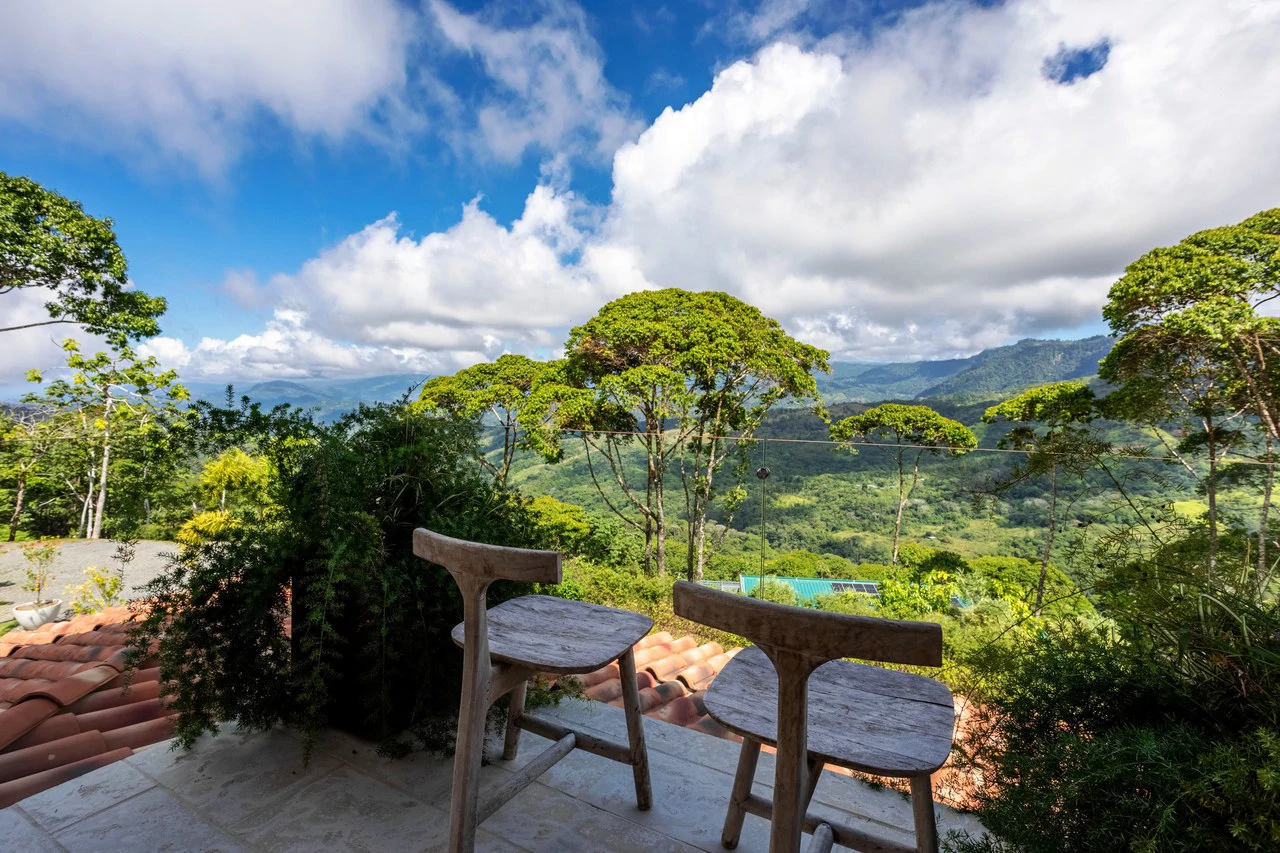Custom Built Home in Dominical with 2 Building Sites in Costa Verde Estates - Gallery image 29