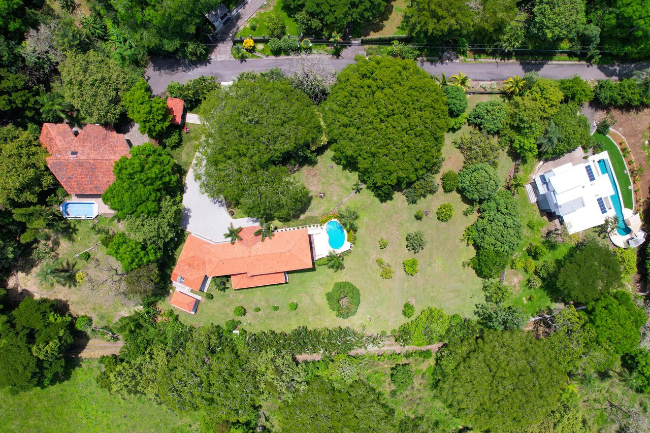 Modern Home for Sale in Atenas, Costa Rica - Gallery image 18