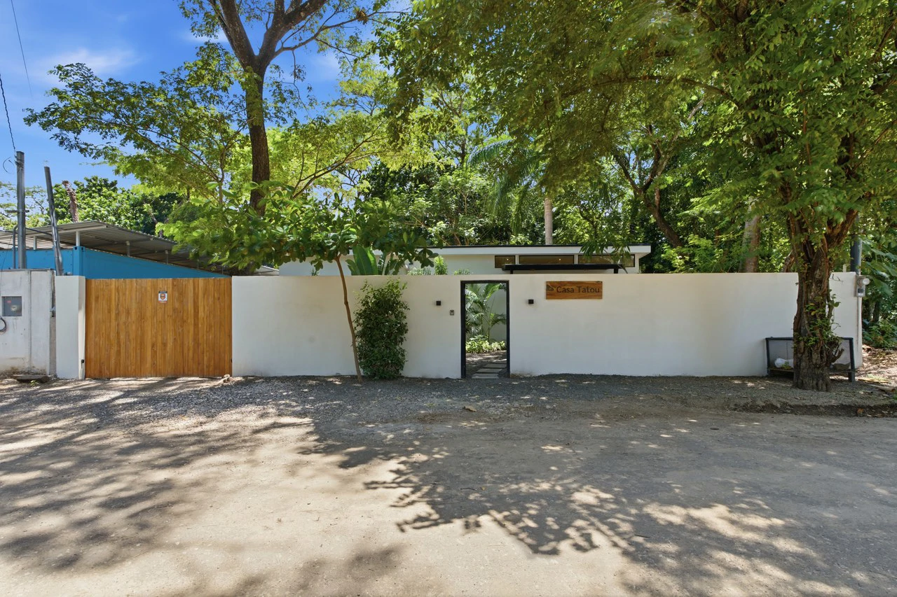 Casa Tatou: Private Pool & Walk-to-Beach Living in Surfside Playa Potrero - photo 23