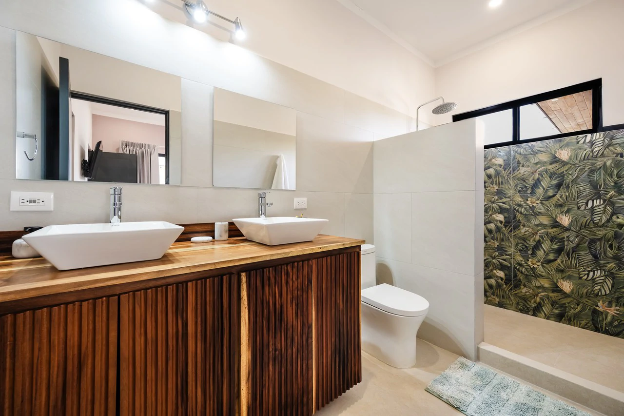 Villa Aurora: New 5BR Luxury Home Minutes from Playa Penca & Potrero - Gallery image 13