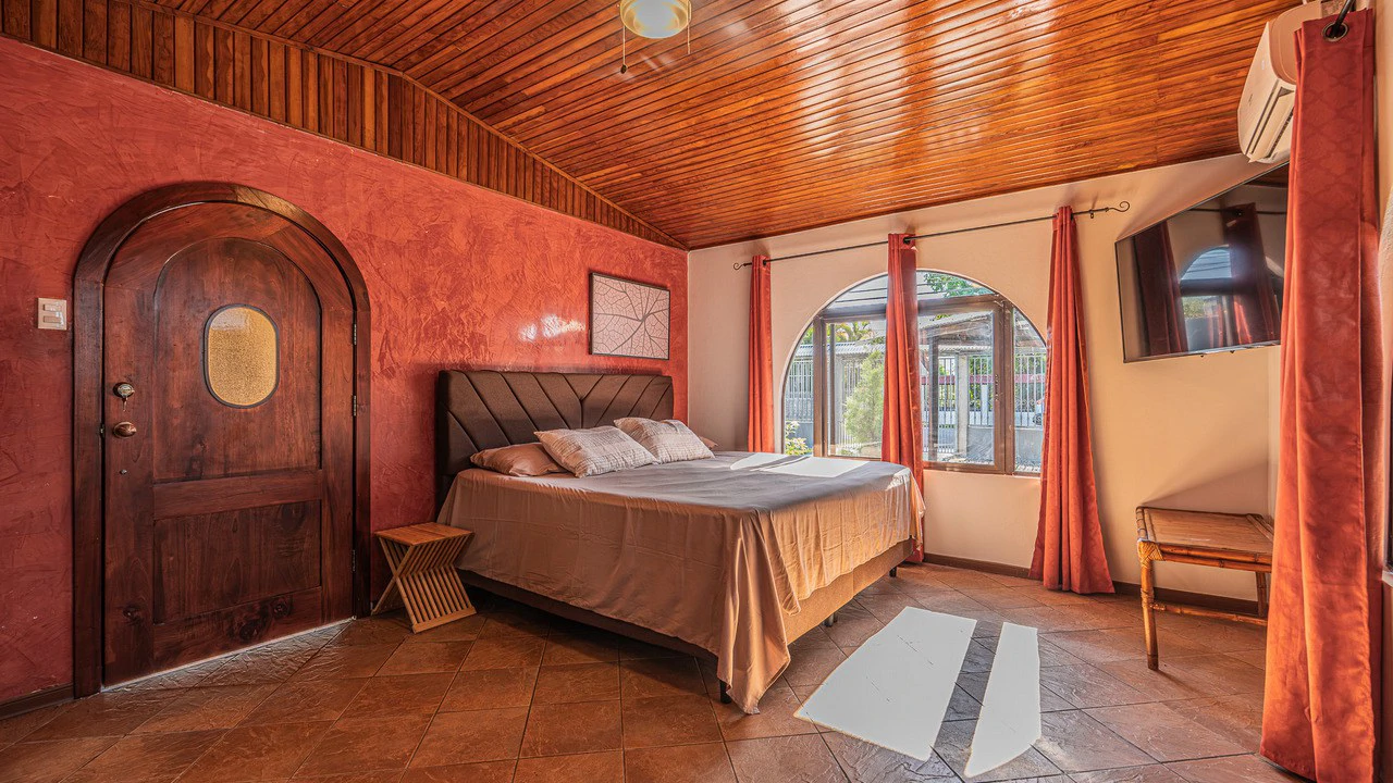 Completely Renovated 5 Bedroom Home in the Heart of San Isidro - Gallery image 24