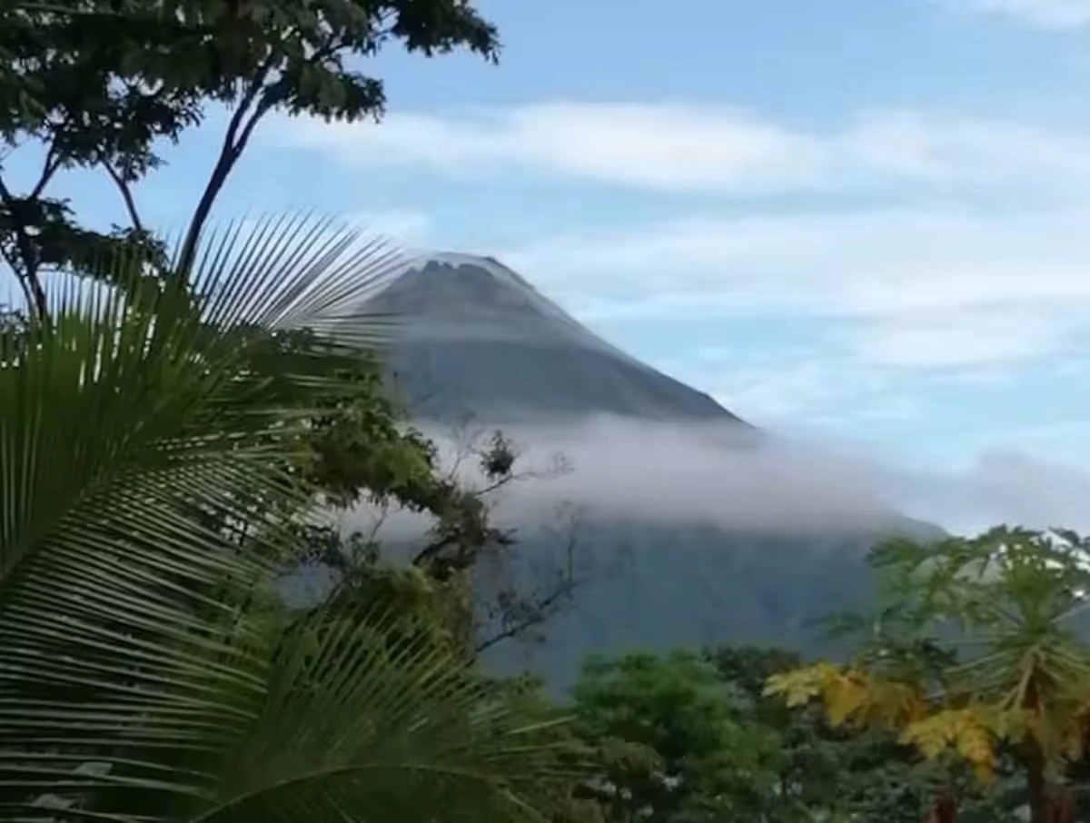 La Fortuna: Own a Slice of Paradise in La Fortuna Arenal – Perfect for Living or Investing! - Gallery image 19