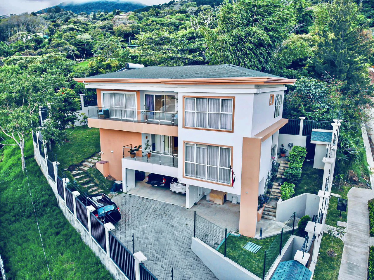Casa Tulip Breezes:  Casa Tulip Breezes mountainside home for sale in Escazu