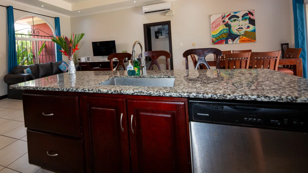 Fantastic Casa Oasis, walk to the beach in Bejuco!: Private Pool in Highly Sought after Neighborhood Ner the beach! - Gallery image 21