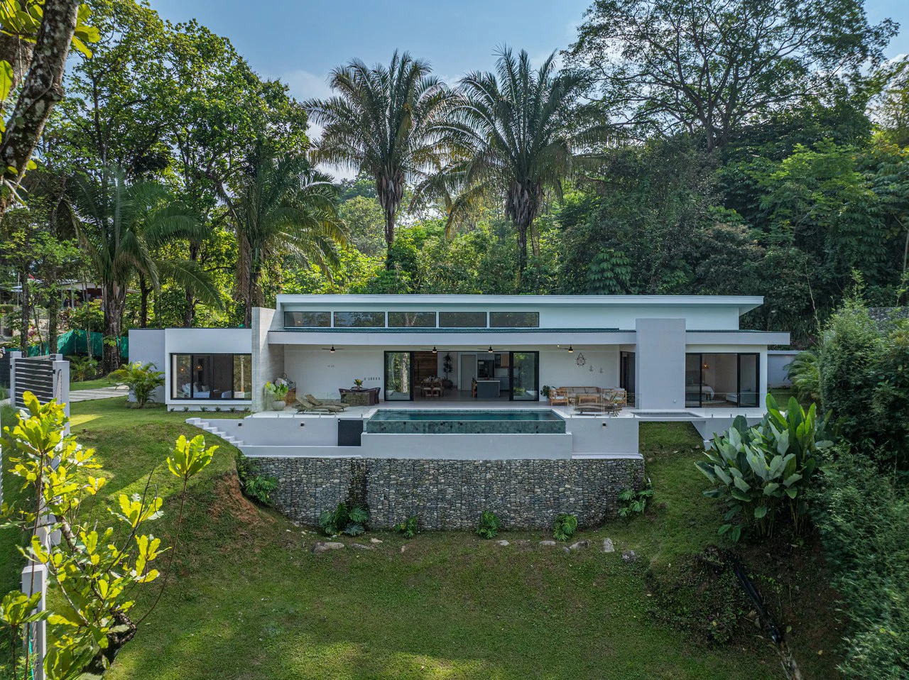 Luxury, Comfort & Investment Potential – Ocean-View Home in Uvita - Gallery image 6