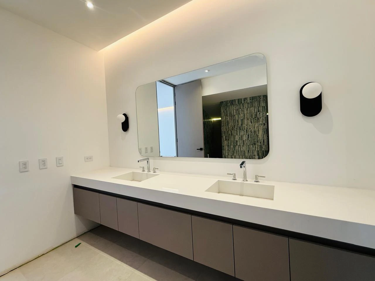 One-Story House with Pool for Sale in Bosques de Lindora Condominium - Gallery image 10