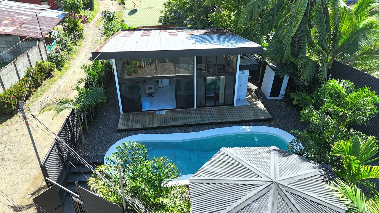 Near the Coast House For Sale in Bahía Ballena - Gallery image 17